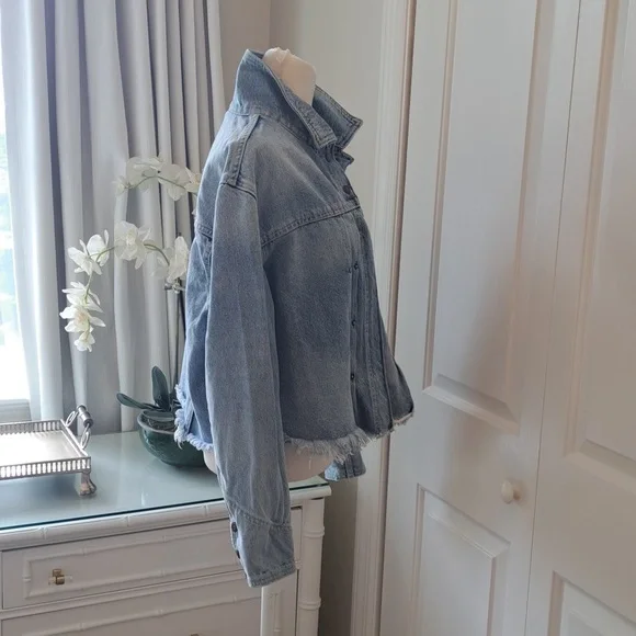 FREE PEOPLE Womens Light Distressed‎ Wash Pleated Denim Jean Jacket Zipper SM - Picture 4 of 9